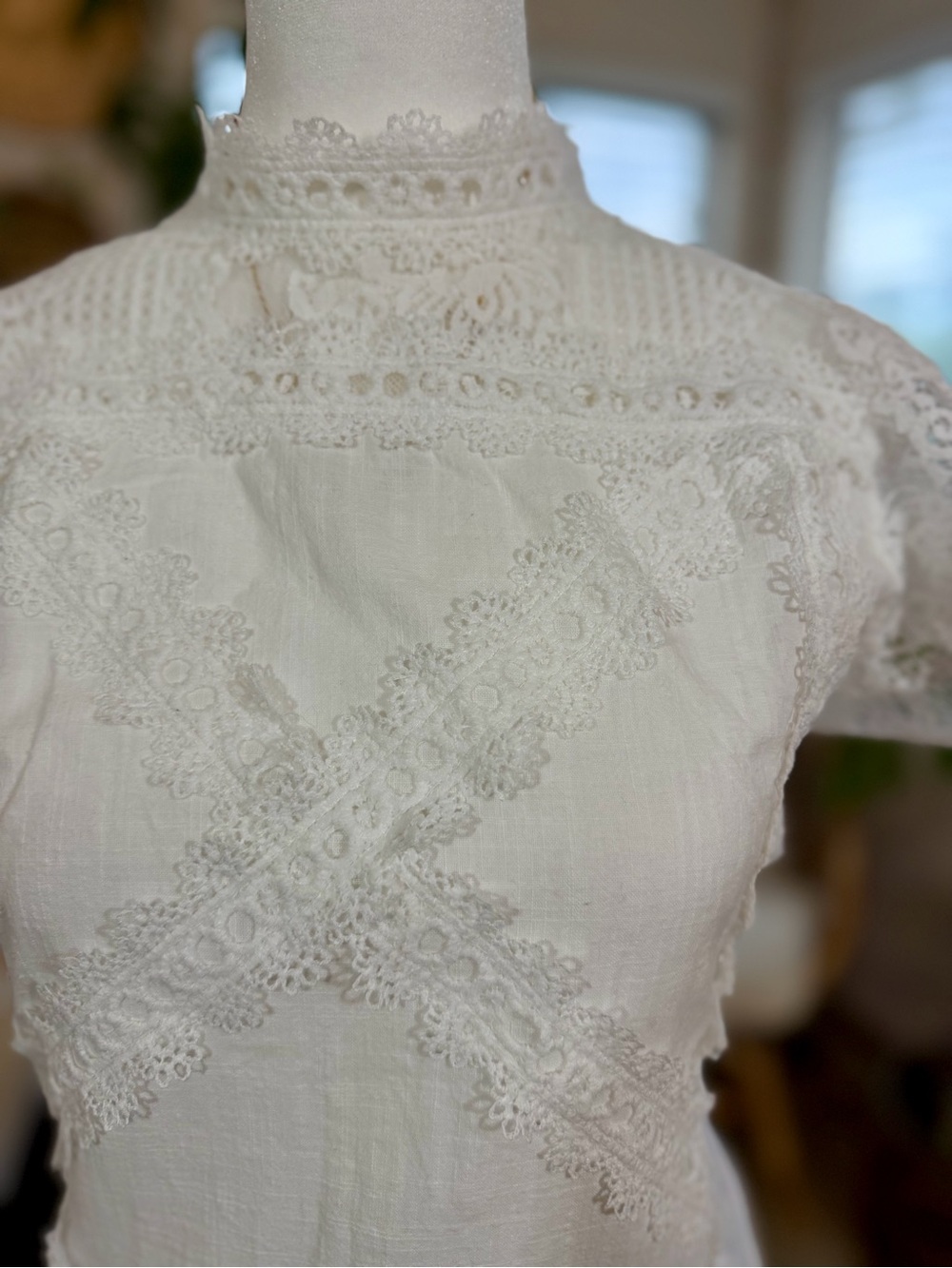 White Cotton Lace Blouse Boho Romantic Cottagecore Victorian Dainty Top M - Picture 4 of 9